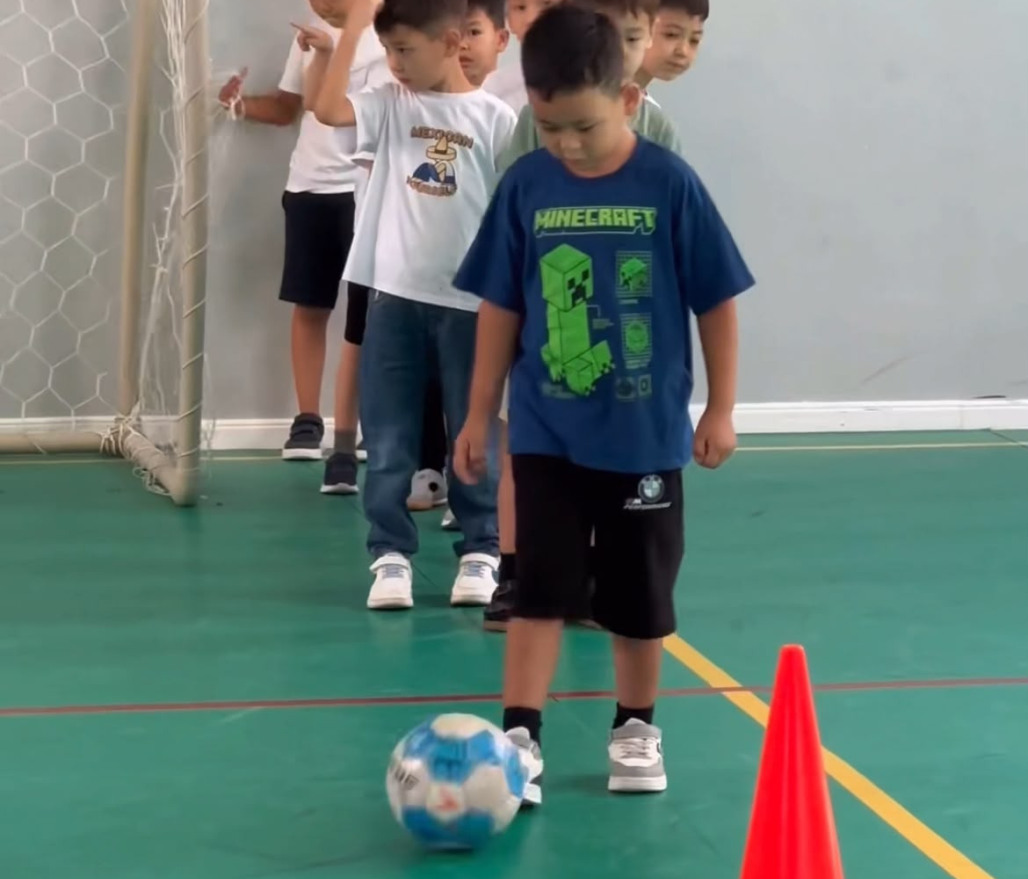 school football training field